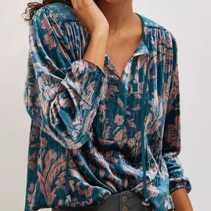 NWT Anthropologie Faustine Velvet Peasant Blouse